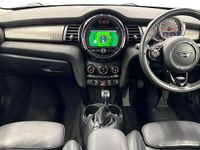 Usado Mini Cooper Exclusive 134 CV (98 kW) 2019 Azul Utilitario