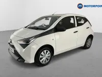 Used Toyota Aygo 72 HP (52 kW) 2018 White Hatchback