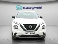 Usado Nissan Juke N-Connecta 114 HP (83 kW) 2024 Branco SUV