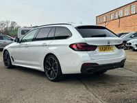 Used BMW 520 M Sport 187 HP (137 kW) 2024 White Estate