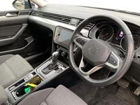Used VW Passat SE 122 HP (89 kW) 2021 Grey Estate