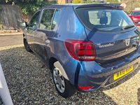 Usado Dacia Sandero Ambiance 72 HP (52 kW) 2018 Azul Citadino