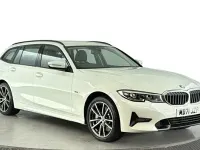 Usado BMW 330e Sport Line 292 HP (214 kW) 2022 Branco Carrinha