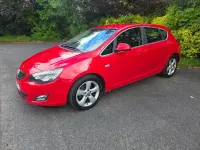 Used Vauxhall Astra Family 115 HP (84 kW) 2012 Red Hatchback