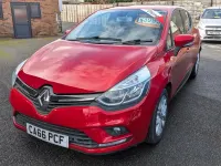 Used Renault Clio Dynamique 2017 Red Hatchback