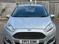 Begagnad Ford Fiesta Zetec 2017 Silver Halvkombi