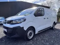 Used Vauxhall Vivaro 145 HP (106 kW) 2024 White MPV