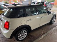 Usado Mini Cooper Hatch 2018 Branco Citadino