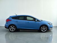Used Ford Focus Zetec 125 HP (91 kW) 2017 Blue Hatchback