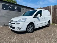Used Citroën Berlingo 75 HP (55 kW) 2015 White MPV