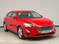 Usado Ford Focus Zetec 125 CV (91 kW) 2020 Rojo Utilitario