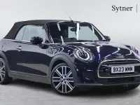 Usado Mini Cooper Exclusive 134 CV (98 kW) 2023 Negro Utilitario