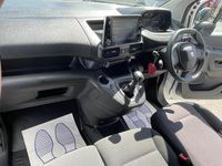 Usado Peugeot Partner 131 HP (96 kW) 2022 Branco Monovolume