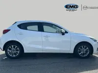 Begagnad Mazda 2 75 HK (55 kW) 2020 Vit Halvkombi