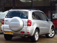 Used Toyota RAV4 2005 Silver SUV