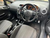 Używany Vauxhall Corsa Edition 2014 Szary Hatchback
