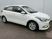 Used Hyundai i20 SE 90 HP (66 kW) 2016 White Hatchback