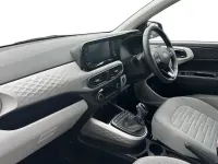 Used Hyundai i10 Premium 67 HP (49 kW) 2024 Mangrove green Hatchback