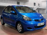 Used Toyota Aygo 67 HP (49 kW) 2010 Blue Hatchback