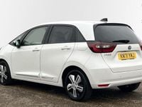 Used Honda Jazz Hybrid 109 HP (80 kW) 2021 Special solid  platinum white Hatchback