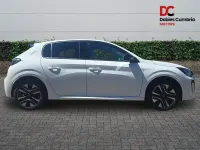 Used Peugeot 208 Allure 100 HP (73 kW) 2025 White Hatchback