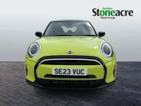 Used Mini Cooper Classic 134 HP (98 kW) 2023 Yellow Hatchback
