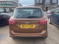 Usado Ford B-MAX Zetec 105 HP (77 kW) 2016 Monovolume
