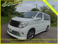 Używany Nissan Elgrand S 250 KM (183 kW) 2008 Biały Minivan