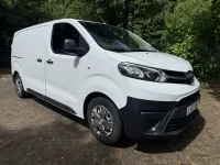 Used Toyota Proace Active 120 HP (88 kW) 2023 White MPV
