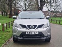 Used Nissan Qashqai N-Connecta 130 HP (95 kW) 2017 Silver SUV