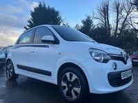 Used Renault Twingo Play 70 HP (51 kW) 2015 White Hatchback