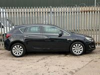 Used Vauxhall Astra 165 HP (121 kW) 2013 Black Hatchback