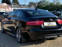 Usado Jaguar XE R-Sport 200 HP (147 kW) 2018 Preto Sedan