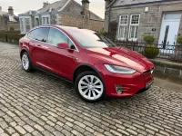 Używany Tesla Model X Standard Range 397 kW (541 KM) 2020 Czerwony SUV