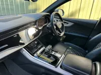 Używany Audi Q8 S-Line 286 KM (210 kW) 2019 Szary SUV