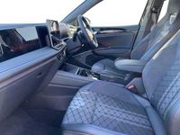 Used VW Tiguan R-line 150 HP (110 kW) 2025 Black SUV