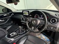 Used Mercedes C200 Executive 2015 White Sedan