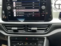 Used VW T-Roc Life 150 HP (110 kW) 2023 Red SUV