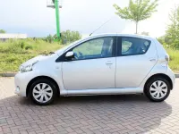 Begagnad Toyota Aygo 68 HK (50 kW) 2013 Silver Halvkombi