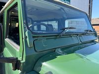 Usado Land Rover Defender 90 HP (66 kW) 1997 Verde