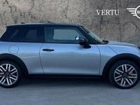 Usado Mini Cooper Hatch 156 CV (114 kW) 2024 Plateado Utilitario