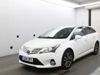 Usado Toyota Avensis 124 CV (91 kW) 2014 Blanco Familiar