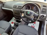 Used Skoda Yeti GreenLine 105 HP (77 kW) 2011 White SUV