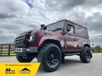 Used Land Rover Defender 122 HP (89 kW) 2015 Red Hatchback
