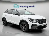 Used Renault Austral Iconic Esprit Alpine 200 HP (147 kW) 2023 White/black SUV