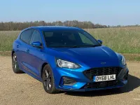 Used Ford Focus ST-Line 125 HP (91 kW) 2018 Blue Hatchback