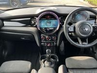 Used Mini Cooper Hatch 134 HP (98 kW) 2024 White Hatchback