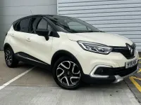 Used Renault Captur Dynamique 90 HP (66 kW) 2018 Cream/black SUV