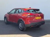 Used Nissan Qashqai Acenta Premium 140 HP (102 kW) 2022 Red SUV