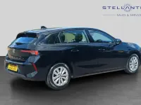 Used Vauxhall Astra Design Edition 128 HP (94 kW) 2022 Black Hatchback